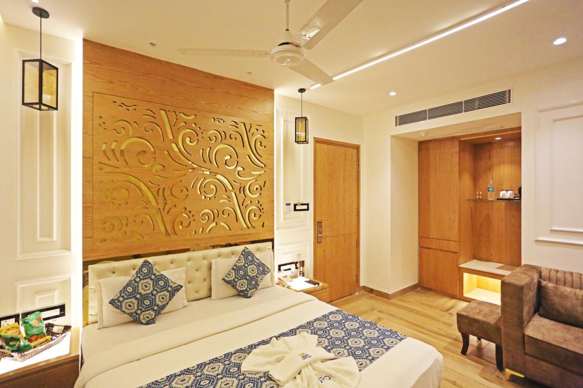 Jrd Luxury-Business Hotel Нью-Дели Экстерьер фото