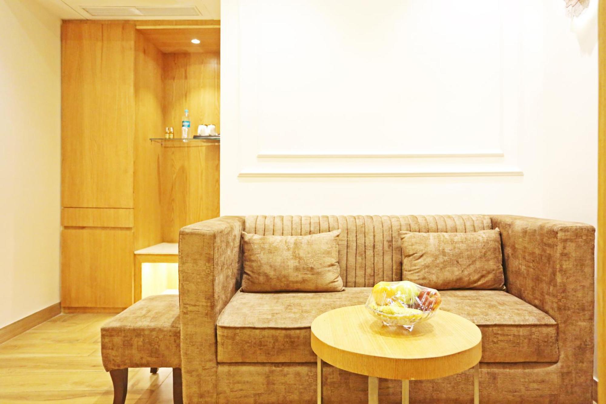Jrd Luxury-Business Hotel Нью-Дели Экстерьер фото