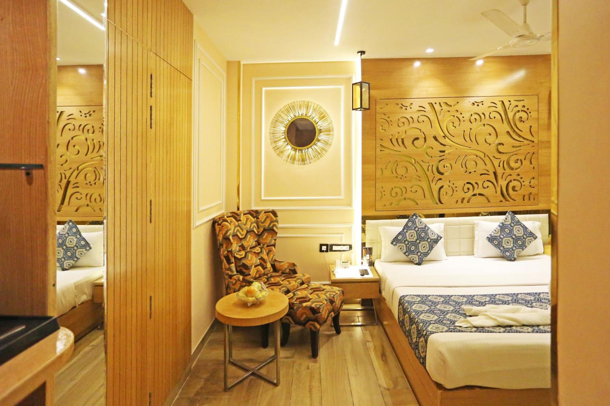 Jrd Luxury-Business Hotel Нью-Дели Экстерьер фото