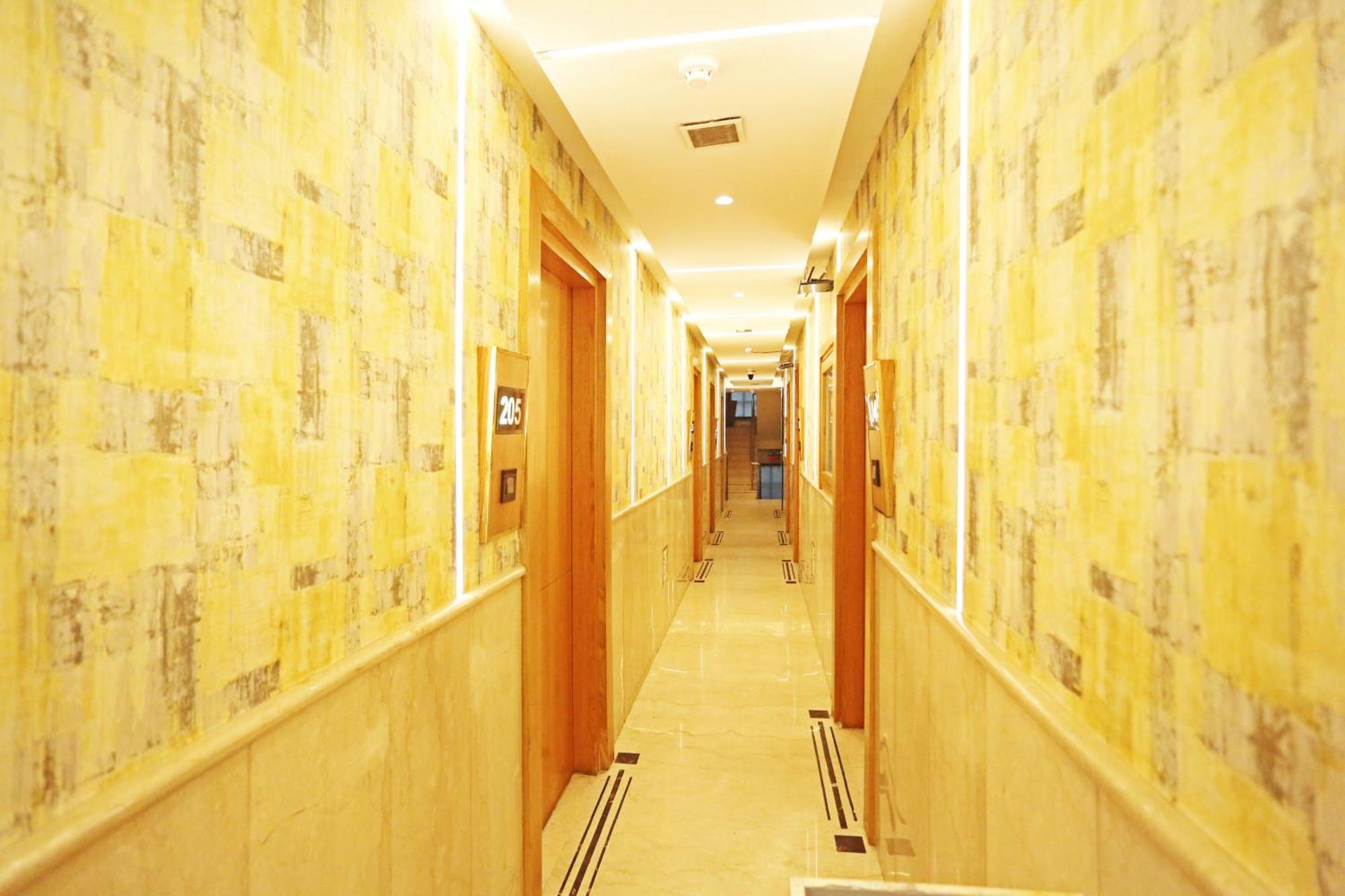 Jrd Luxury-Business Hotel Нью-Дели Экстерьер фото