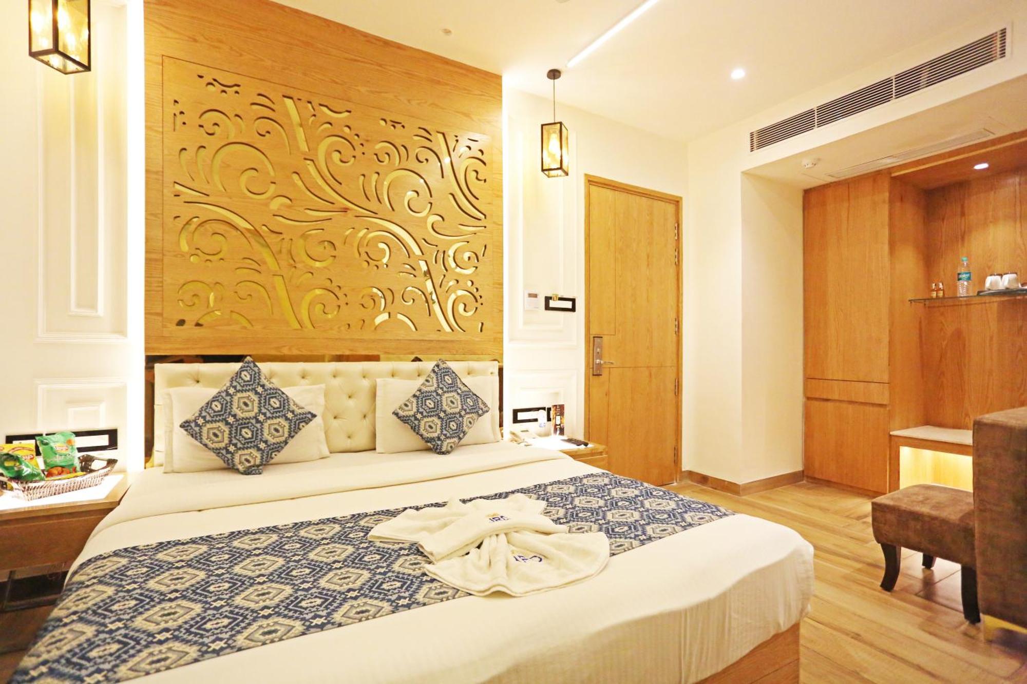 Jrd Luxury-Business Hotel Нью-Дели Экстерьер фото